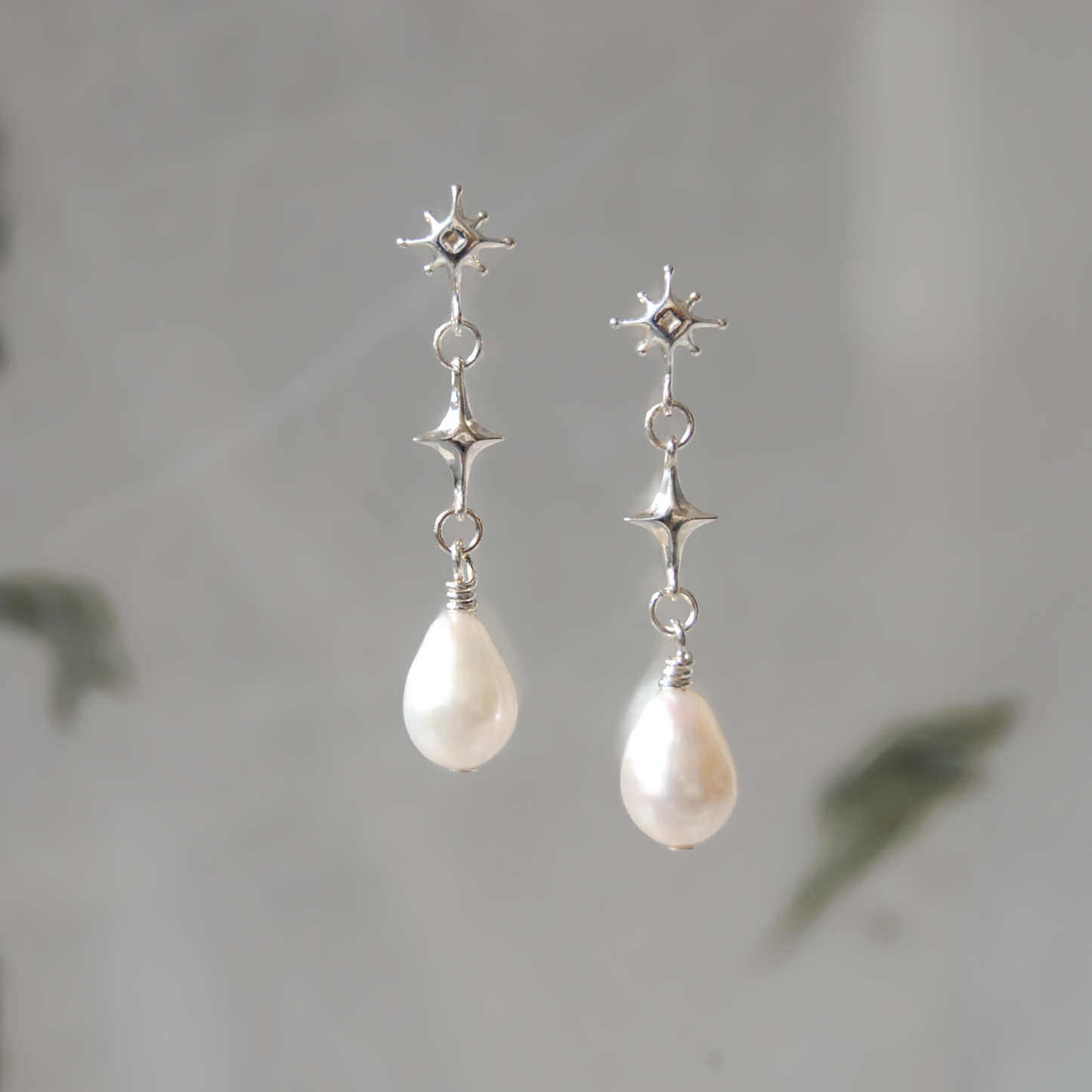 Astra Nautilus || Pearl Drop Earrings